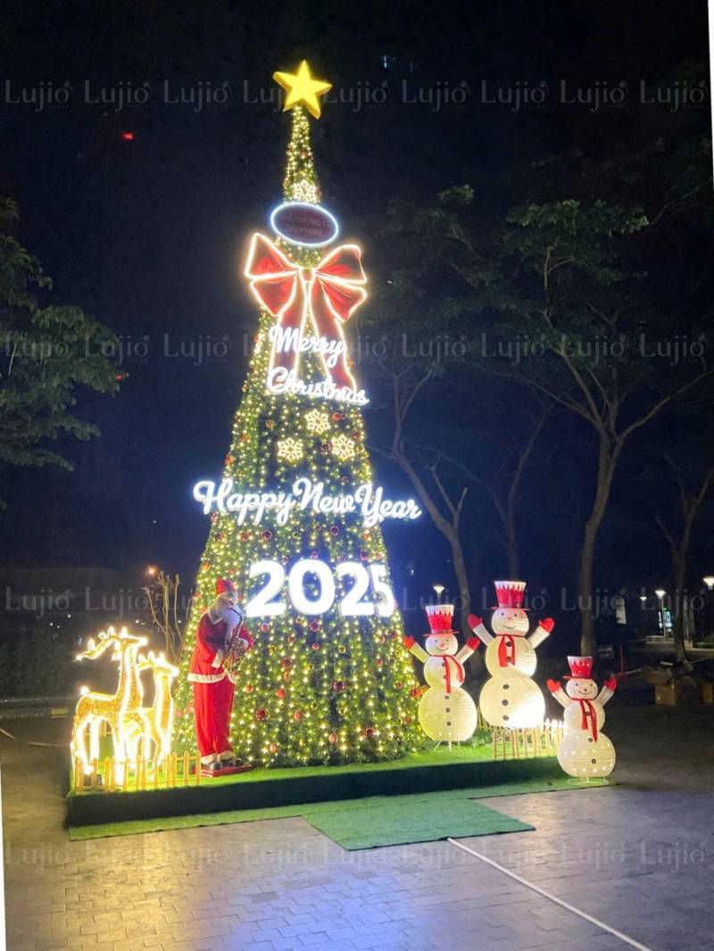  Báo Giá Trang Trí Cây Thông Noel Tại Quận 7. Ảnh 1